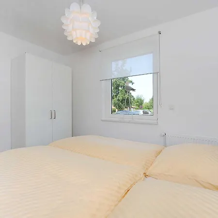 Apartment Haus Kunterbunt Bensersiel